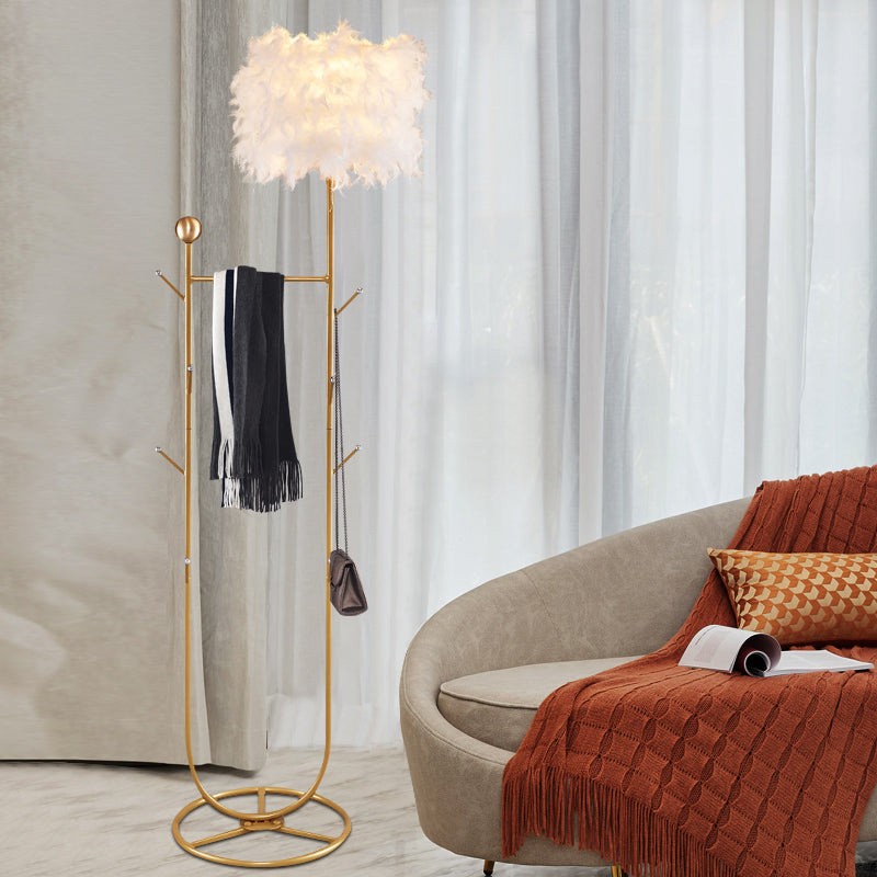 U-Shape Metallic Tree Floor Lighting Simplicity 1 Light Black/Gold Finish Stand Up Lamp with Feather Shade