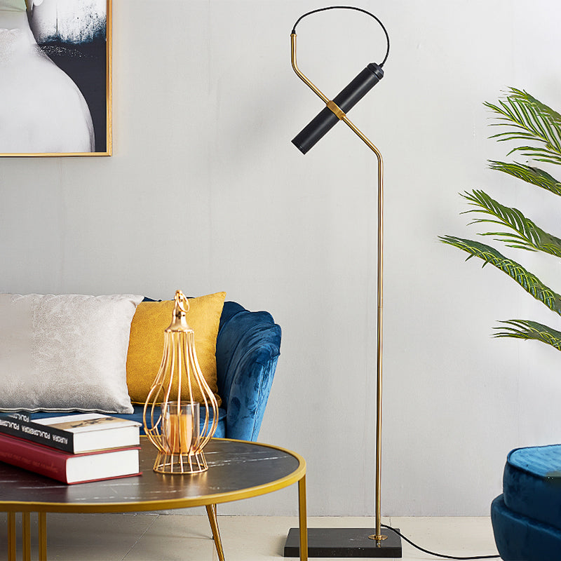 Post Modern Tube Floor Lamp Metallic woonkamer LED Stand Up Light met gebogen arm in goud/Chrome