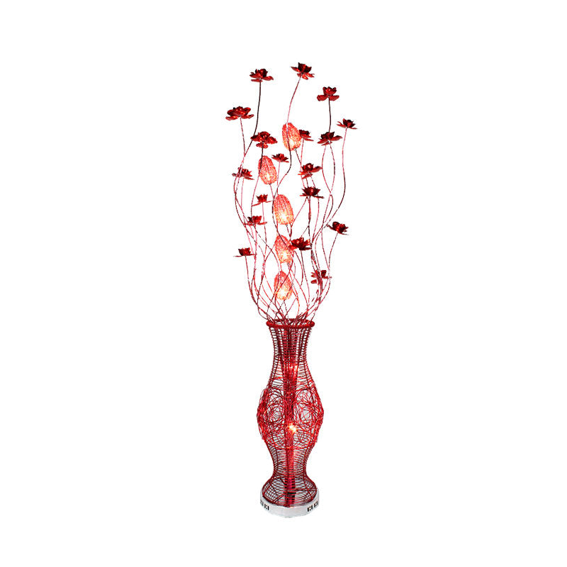 Bloemen aluminium curvy lineaire vloerlicht decoratieve slaapkamer led staande lamp met selder voetstuk in rood