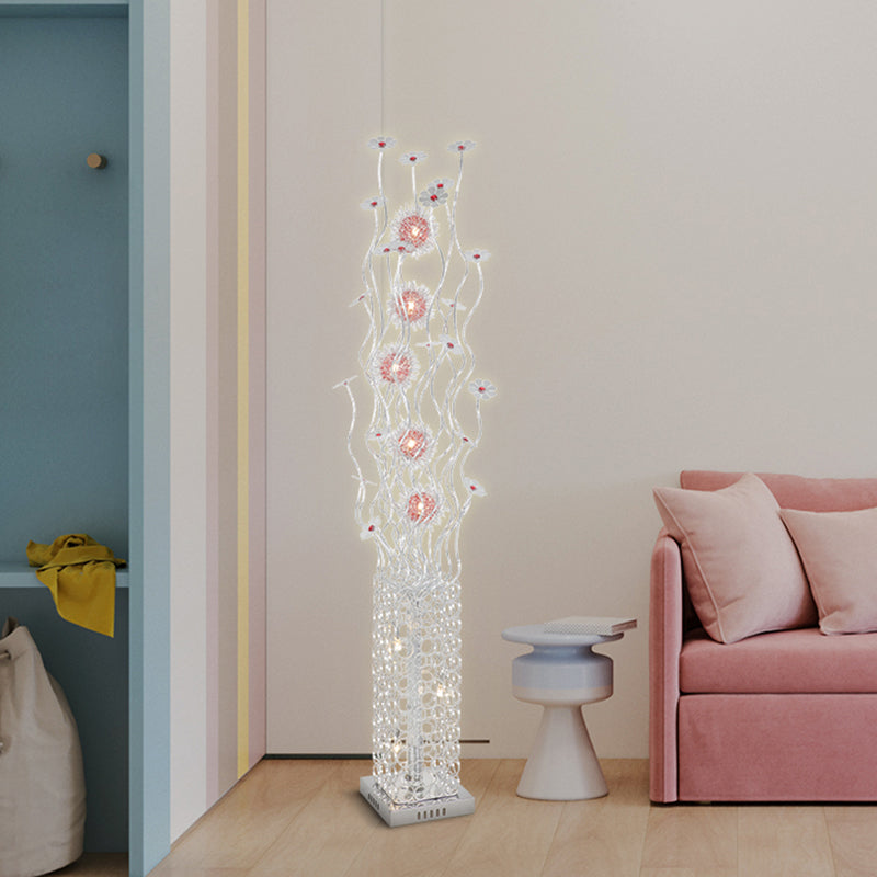 Lámpara metálica de la lámpara metálica de la sala de estar decorativa del piso LED iluminación con diseño de floret en plata, luz cálida/blanca