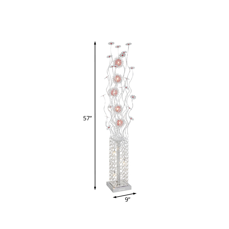 Cuboid Metallic Stand Up Lamp Decoratieve woonkamer LED -vloerverlichting met bloemenontwerp in zilver, warm/wit licht