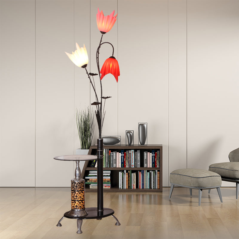 Countryside Treed Floor Light Metallic 3 Light Standing Lampe en noir avec une nuance de cristal floral