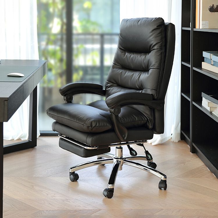 Faux Leather Swivel Office Chair Chrome Frame with Footrest Managers Chair