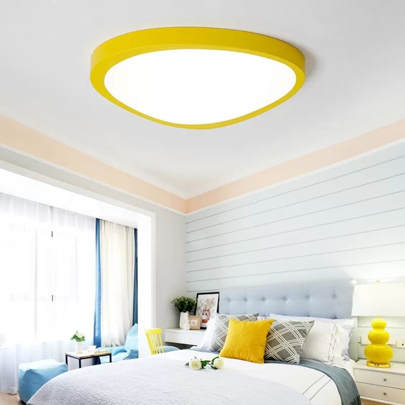 Plafoniera da soffitto a LED a triangolo in acrilico Lampada da soffitto color caramello Macaron Loft