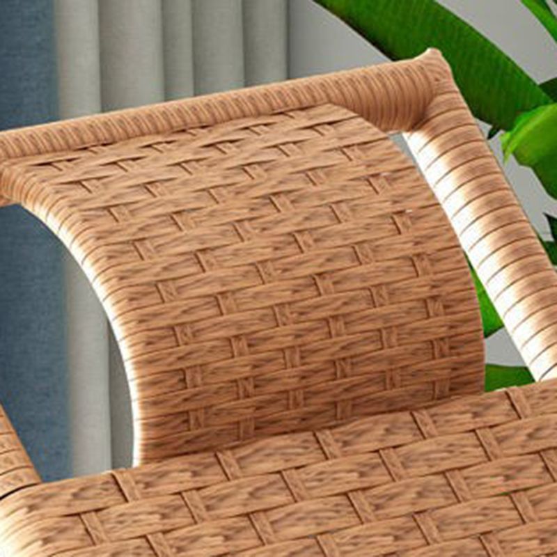 Modern Rattan Rocking Chair Woven Rope Rocker Chair for Drawing Room