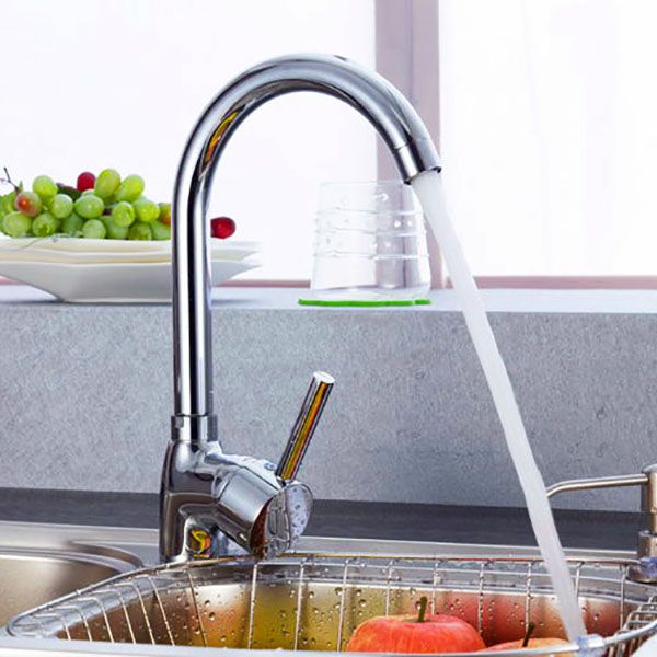 Contemporary Single Handle Kitchen Faucet One Lever Water Faucet in Chrome