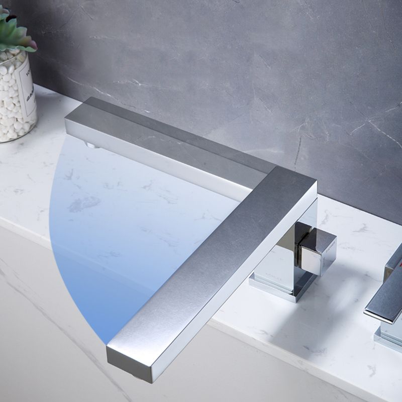 Modern Swivel Bathroom Faucet Low Arc Deck Mounted Bathtub Faucet