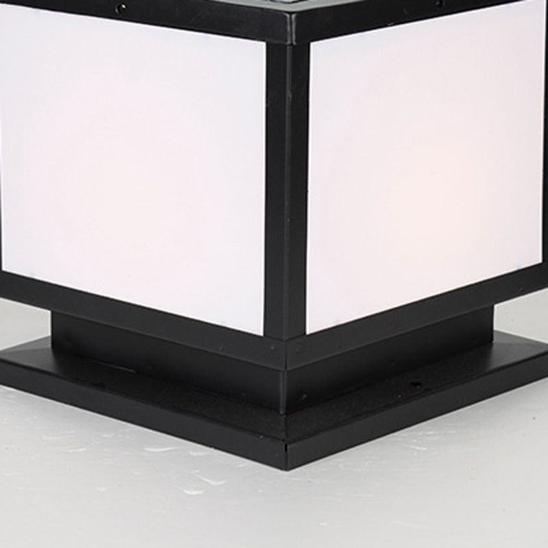 Modern Simple Metal Pillar Lamp Cube Shape Solar Energy Pillar Light for Outdoor