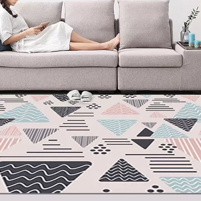 Bohemian Style Geometric Patterned Rug Multi-Colored Polypropylene Rug Anti-Slip Backing Pet Friendly Washable Rug for Home