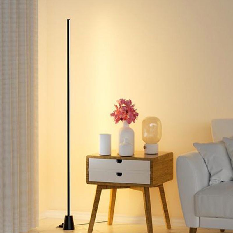 1 Light Linear Floor Lamps Contemporary Metal Floor Lamps for Living Room in Black