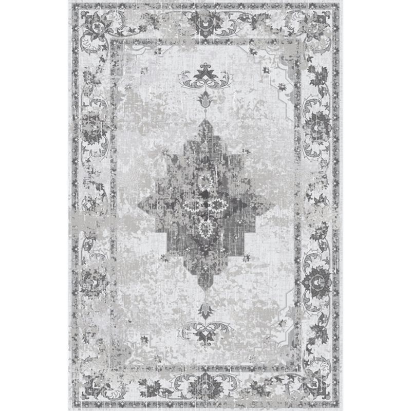 Antique Medallion Carpet White Tone Polyester Rug Non-Slip Backing Carpet for Home Decoration