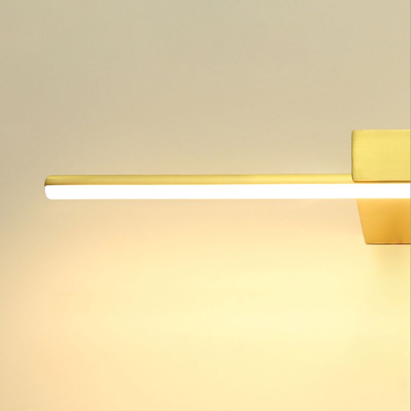 Linear Metal Wall Sconce Modern Style Single Light Mirror Wall Mount Lighting in Gold