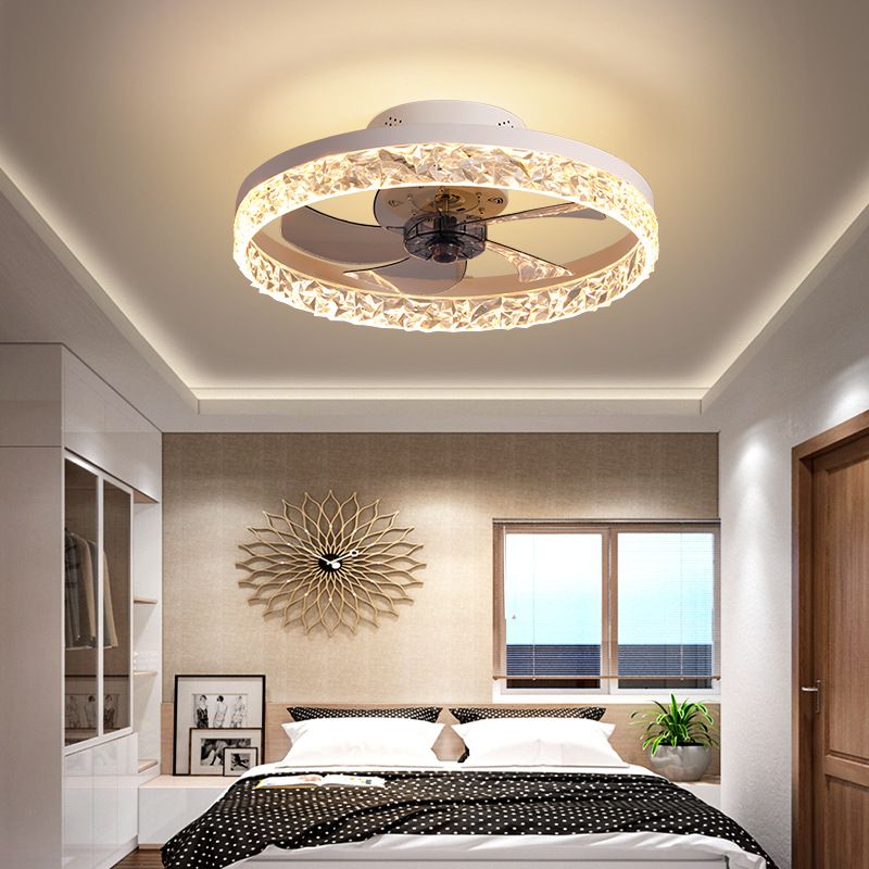 Éclairage de plafond LED concis moderne Ventilleurs de plafond circulaires en fer laqué avec de l'ombre acrylique