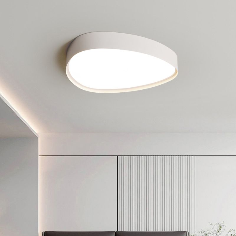 Contemporary LED Ceiling Lamp White Flush Light with Metal for Bedroom