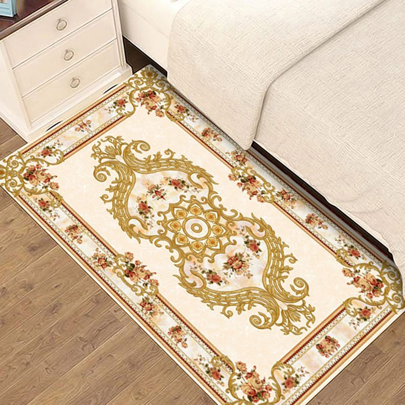 Red Traditional Area Rug Medallion Print Polyester Area Carpet Stain Resistant Rug for Home Decor