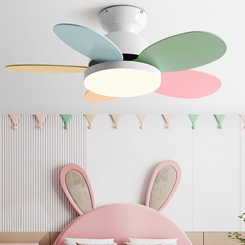 Modern 5-Blade Ceiling Fan Lighting with Metal for Child's Room