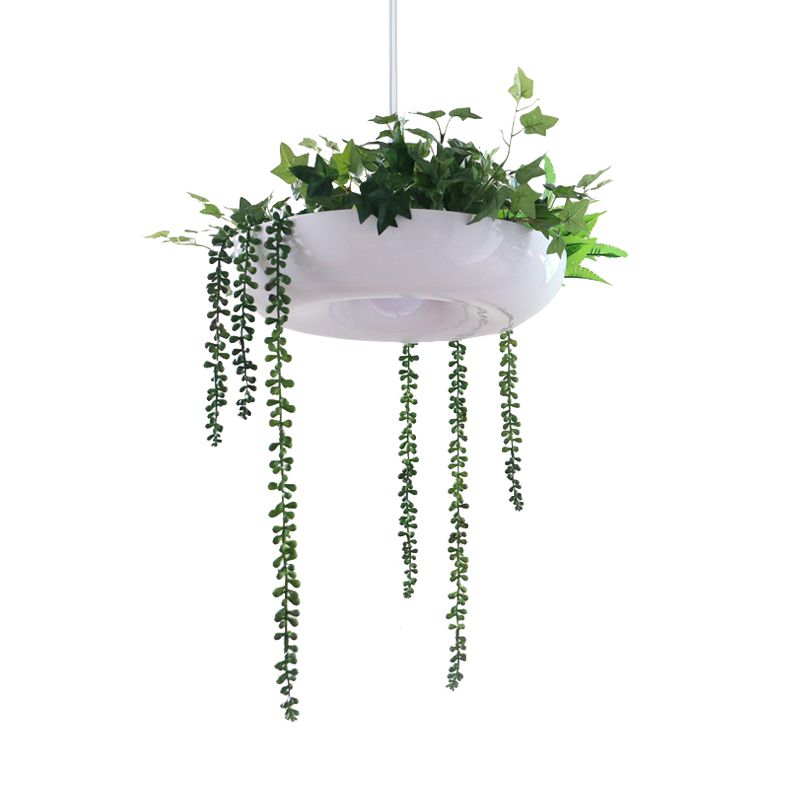 Entrepôt Donut Pendant Light 1 Éclairage de suspension métallique légère en blanc avec de la vigne verte déco