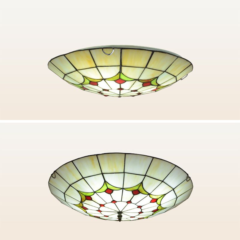 Tiffany Round Flush Mount Ceiling Light Glass Flush Light for Bedroom and Dining Room