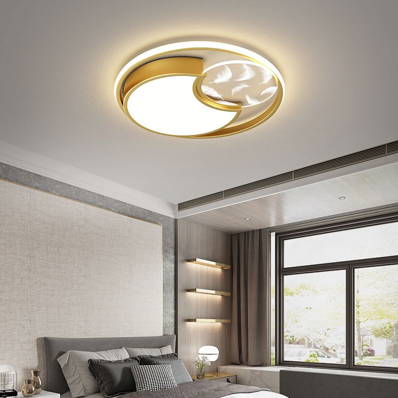 Metal Round Flush Ceiling Light Modern Style 3 Lights Flush Mount Fixture