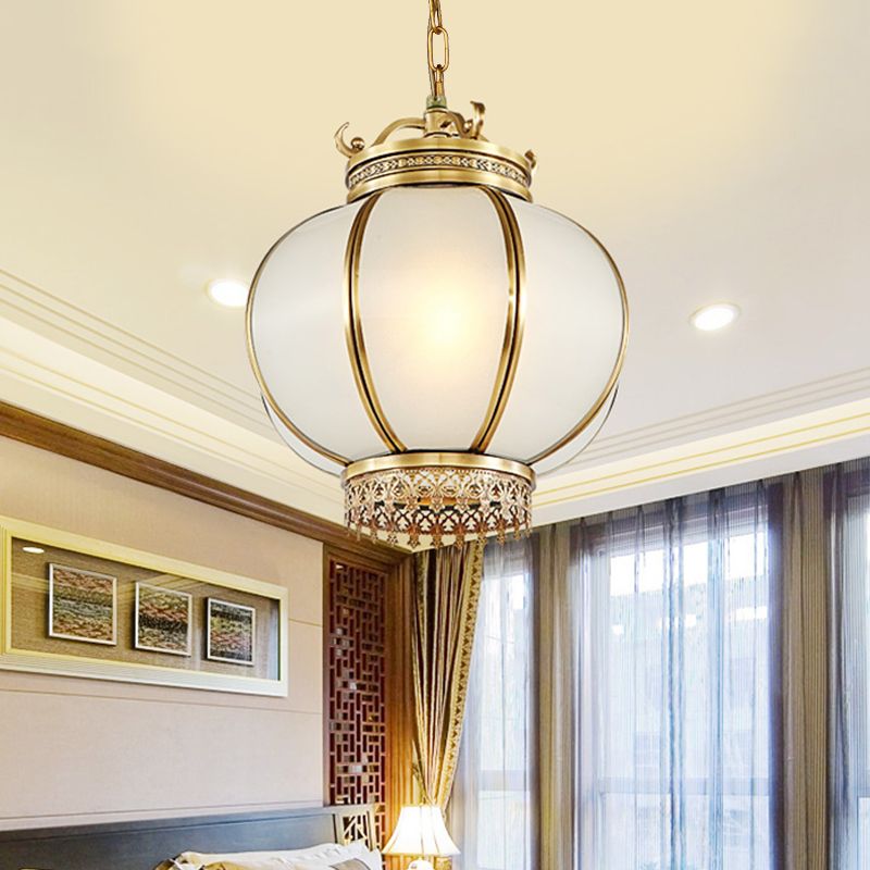Lanterne en verre givré Light Hanging Light traditionnel 1 chambre à coucher légère suspension en laiton