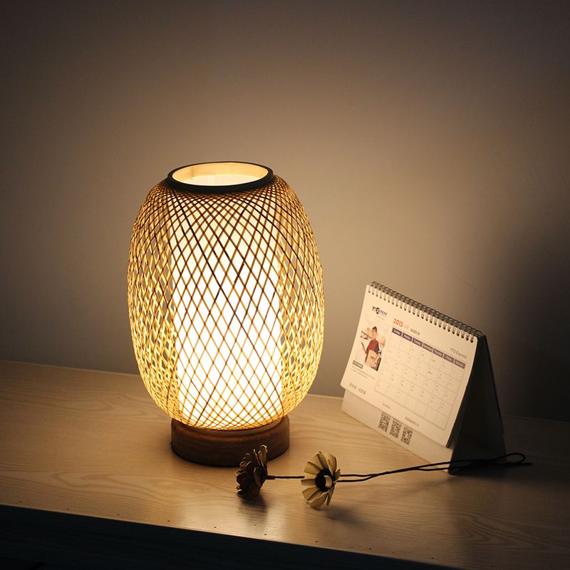 Éclairage de travail japonais à la main Bamboo 1 tête petite lampe de bureau en bois pour le chevet