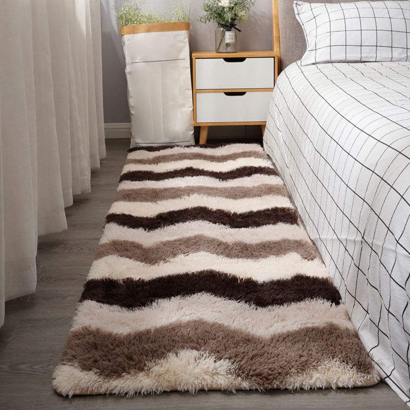 Modern Graphic Printed Rug Multi-Color Fluffy Rug Non-Slip Backing Stain Resistant Washable Rug for Bedroom