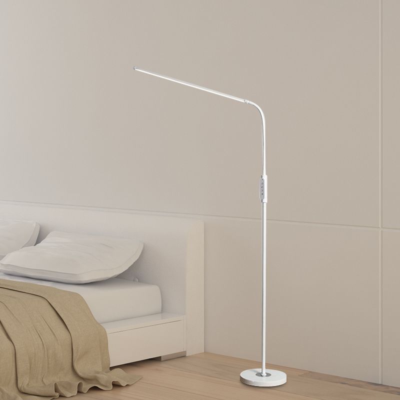 Einstellbare metallische lineare stehende Lampe modernistische Schwarz/Weiß -LED -Lesen Leslicht mit Schalter