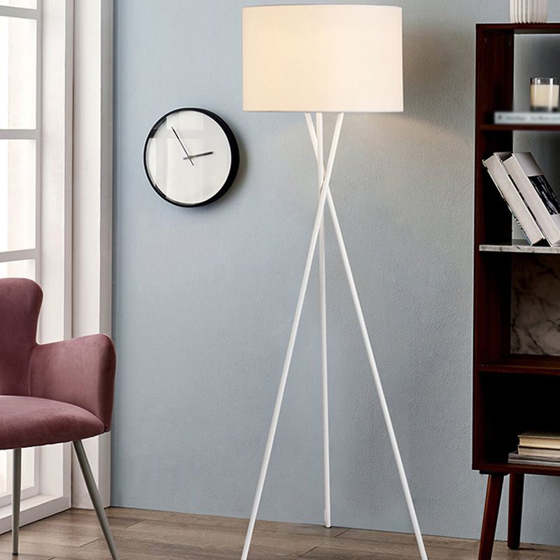 1-Light Standing Light Vintage Tripod Metal Floor Lamp with Drum Fabric Shade for Living Room