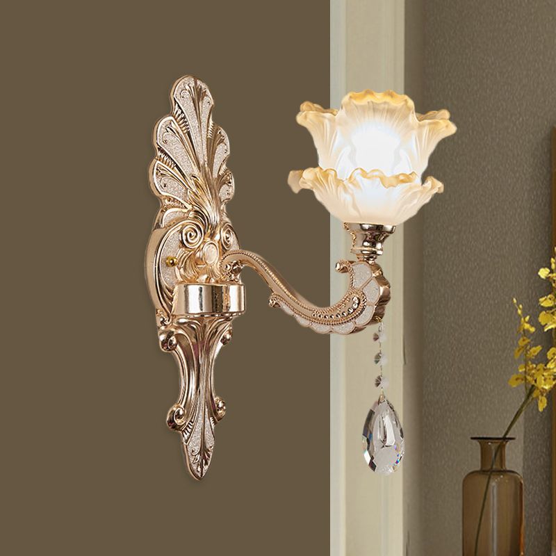 Layered Lettuce-Edge Chamber Wall Lamp Antique Frosted Glass 1/2-Light Gold Sconce Light Fixture