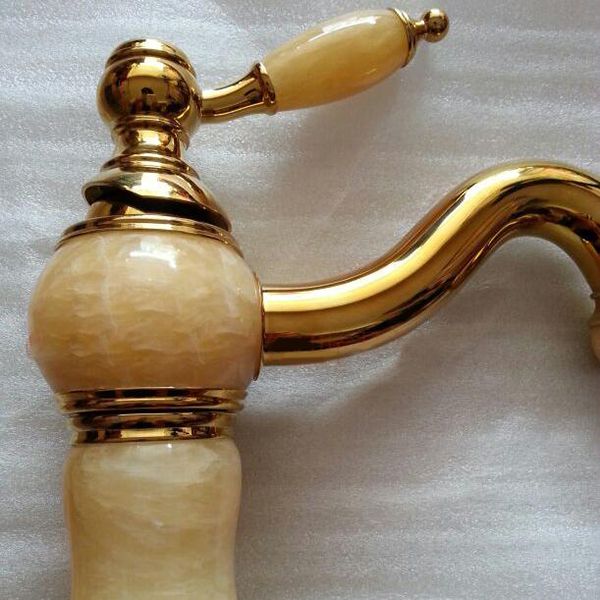 Traditional Centerset Faucet Knob Handle Low Arc Solid Brass Faucet