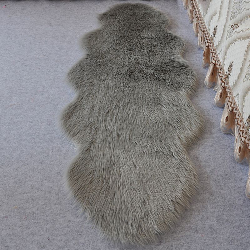 Multi-Colored Bedroom Foot Rug Casual Plain Rug Faux Fur Machine Washable Stain Resistant Non-Slip Backing Area Rug