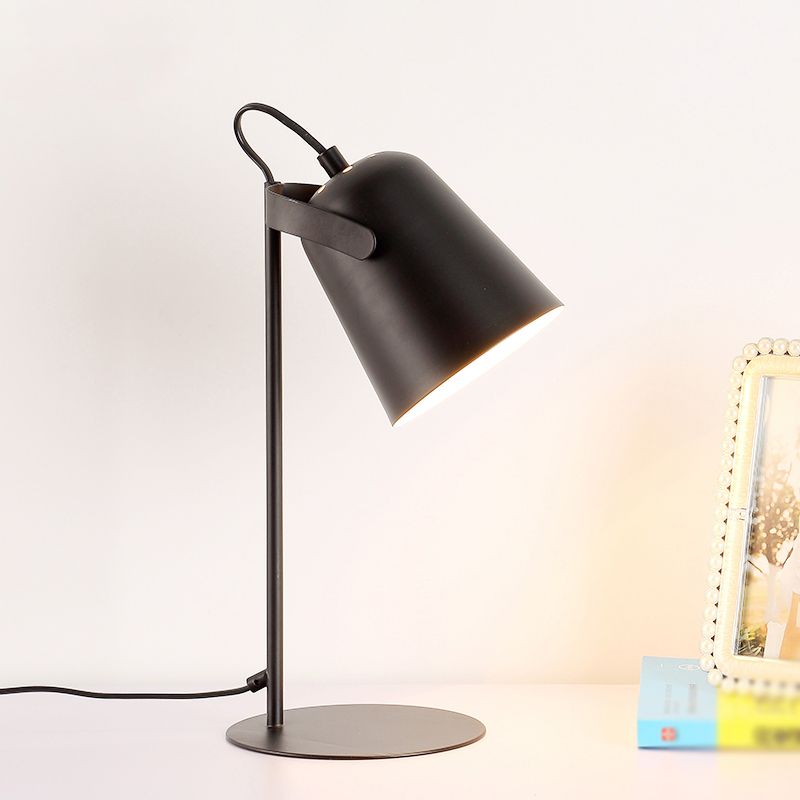 Macoron Style Tapered Desk Lighting 1 Light Metallic Rotatable Reading Light in Black/White for Bedroom