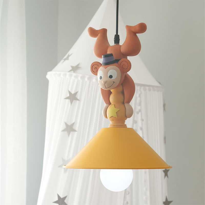 Bambini Cartoon Monkey Affermazione Resina Luce 1/3 Lampade Camera sospesa Ciondolo in giallo con ombra di cono