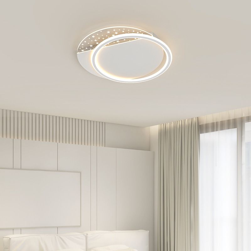 White Circular Ceiling Fixture in Modern Creative Style Acrylic LED Flush Mount