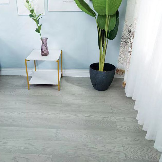 Traditional Laminate Floor Click-Lock Mildew Resistant Laminate Plank Flooring