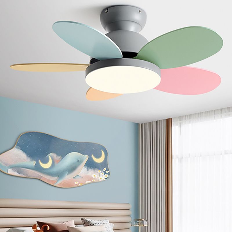 Modern 5-Blade Ceiling Fan Lighting with Metal for Child's Room