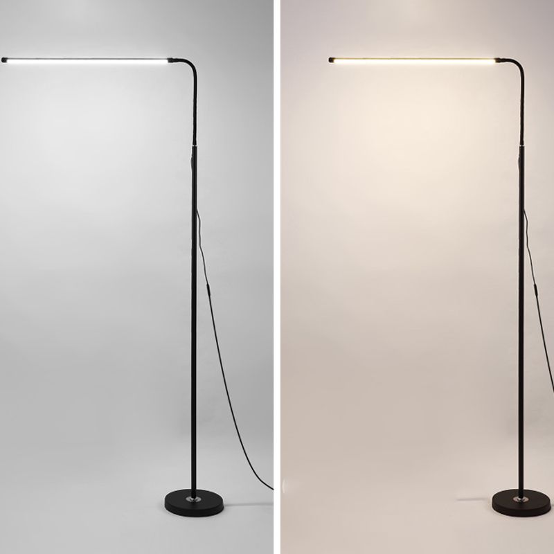 Lampada da pavimento a forma lineare moderna in metallo a 1 luci di luce in nero