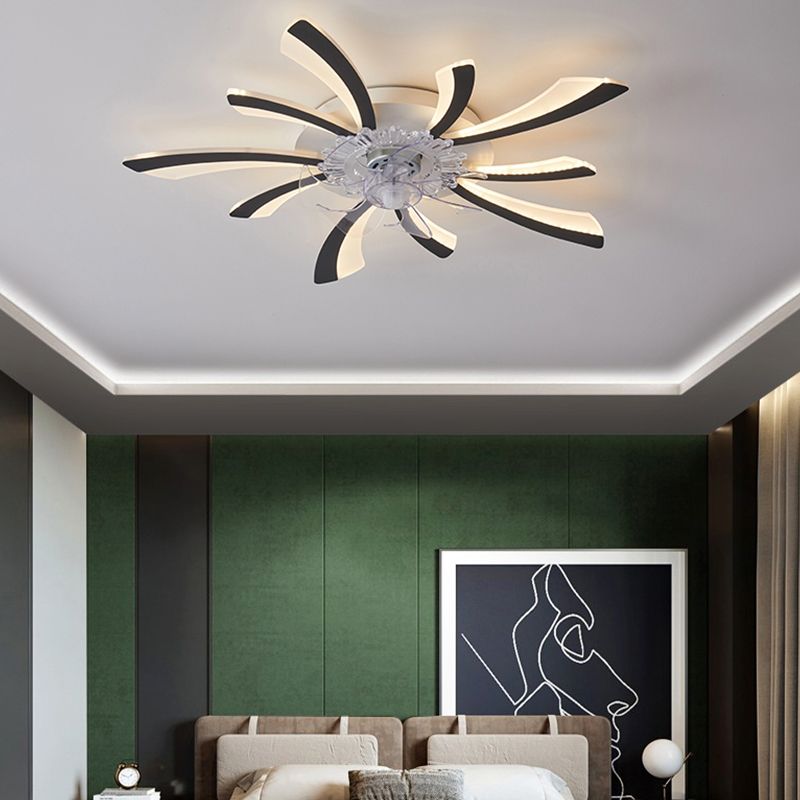 Nordic Metal Ceiling Fan Light Multi-Head Flush Mount Lighting with Plastic Fan Blade