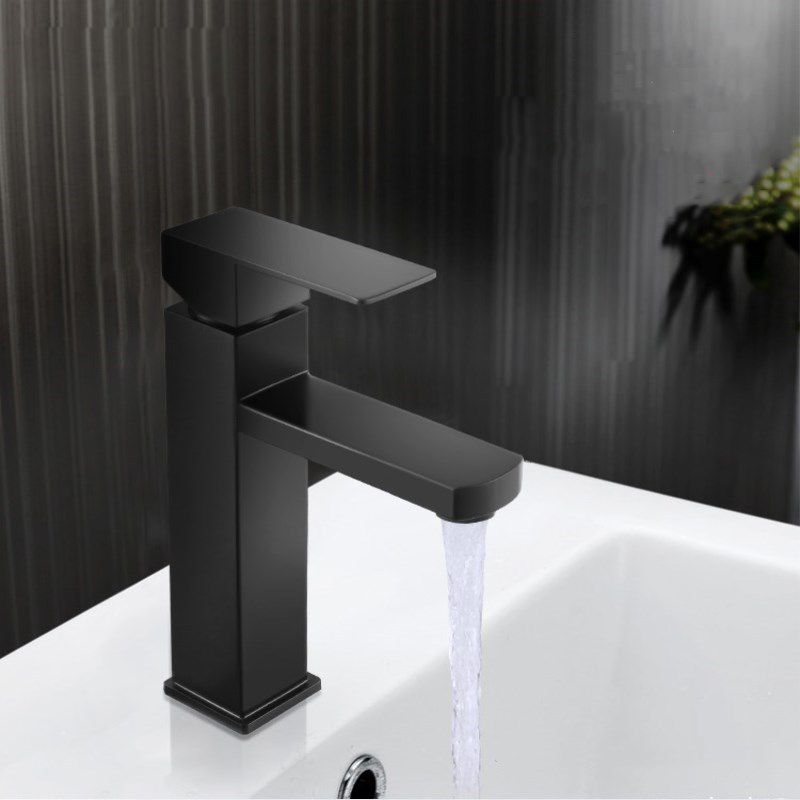 Modern Lavatory Faucet Centerset Bathroom Sink Faucet in Black