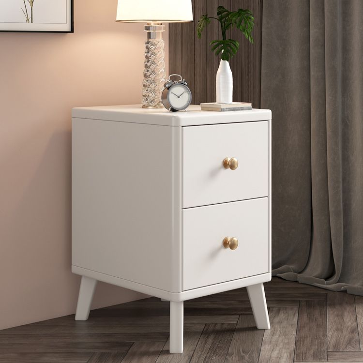 2 Drawers Solid Wood Nightstand Contemporary Night Table With Legs ,19.7" Tall