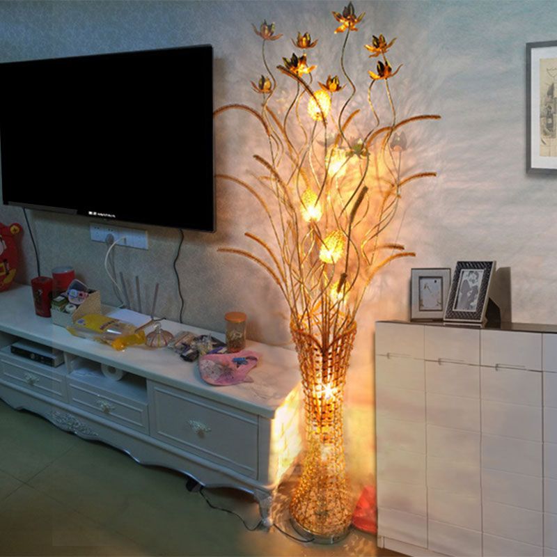 Art Decor Tower-Like Standing Lamp Metal LED Floor Reading Light with Blossom Design in Gold