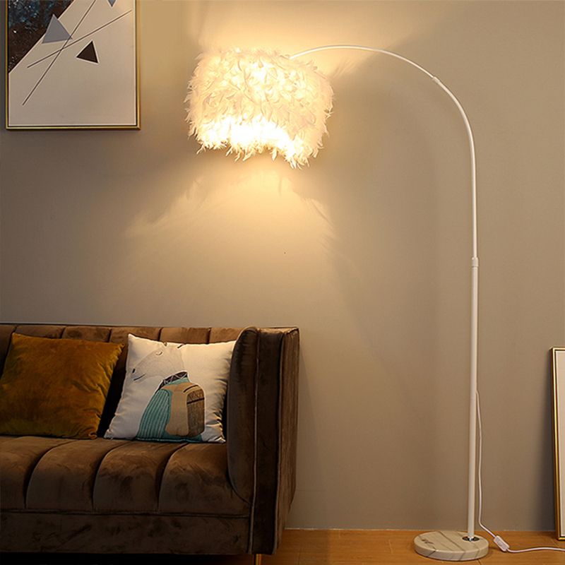 Black/White Drum Floor Lamp Minimalist 1 Head Feather Standing Light with Curved/Straight Lamp Pole