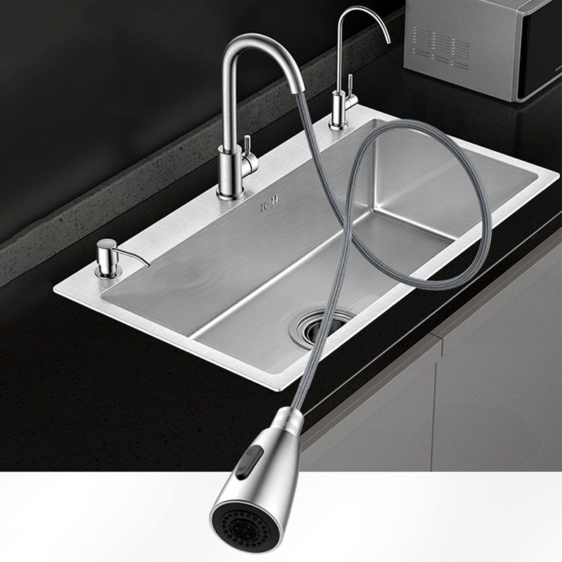 Classic Style Kitchen Sink Stainless Steel 3 Holes Kitchen Sink with Drain Strainer Kit