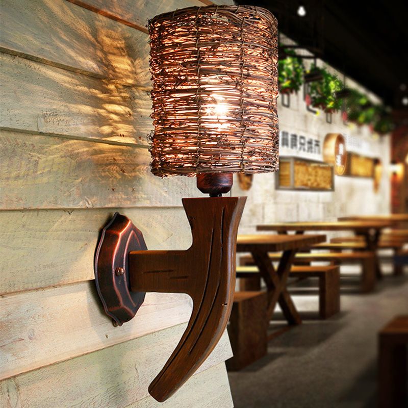 Lámpara de pared de madera armada chino 1 bombilla marrón lámpara liviana con sombra de cascano de cilindro