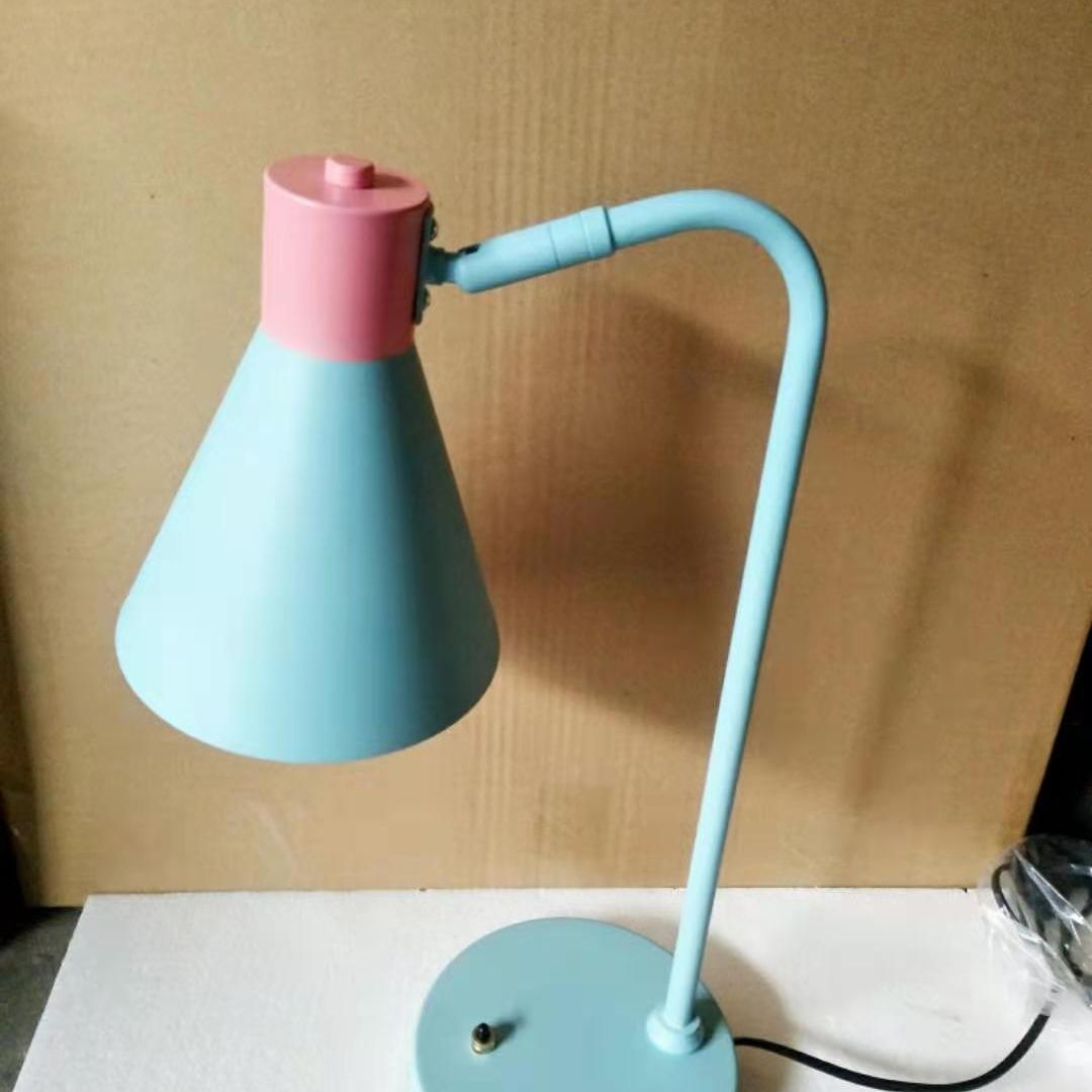 Metal Swivelable Cone Shade Table Light Macaron 1 Head Light Blue and Pink Study Light