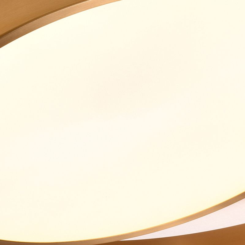 Modernism Flush Mount Ceiling Light Round Flush Lighting in Gold for Bedroom