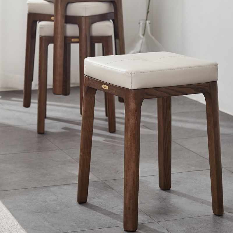 Contemporary Standard Square Leather Standard With 4 Legs for Dining Room
