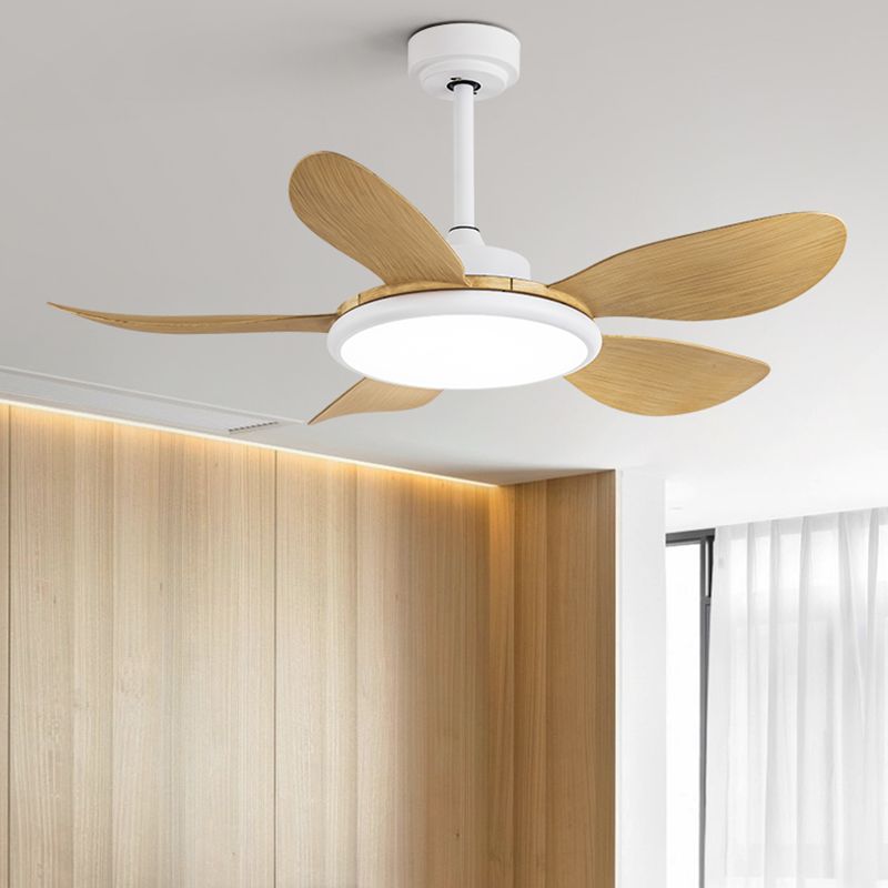 Nordic Style LED Ceiling Fan Lamp 5-Blade Fan Lighting for Living Room