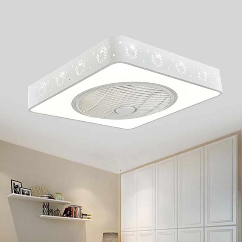 21,5 "W White LED Mont semi-chasseur Aménagement en métal contemporain Métal / Éclairage de ventilateur pendentif carré, 3 lames