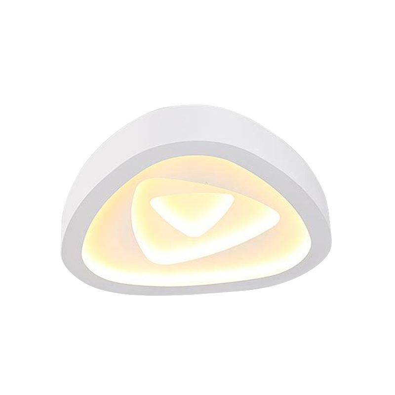 Nordic Style Triangle Ceiling Flush Light 16.5 "19" /20.5 " W Acryl White LED Indoor Lighting in Warm/White/Remote Control Stepless Dimming